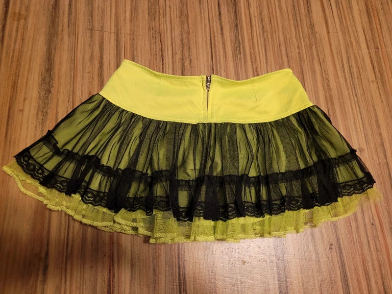 Vintage *RARE* Tripp NYC Miniskirt SIZE M