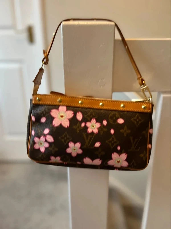 Murakami Pochette