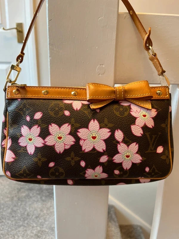 Murakami Pochette