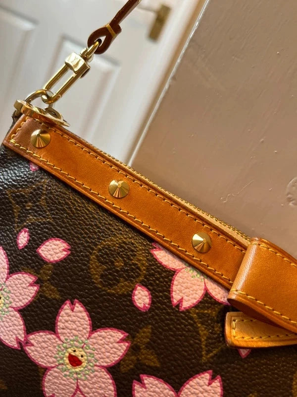 Murakami Pochette