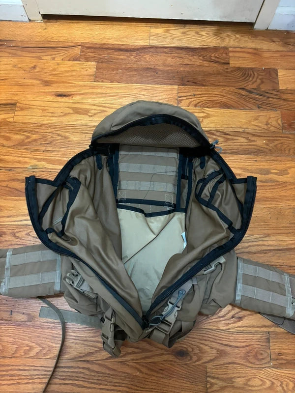 Mystery Ranch 3 Day Assault Pack Coyote Made in USA Very Good Condition Tri-Zip